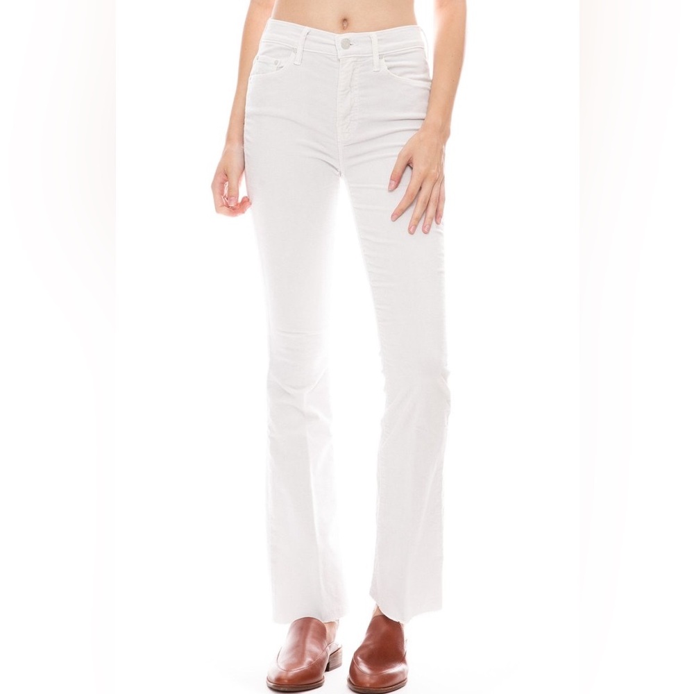 MOTHER Jeans - white corduroy- size 32 Weekender Fray
